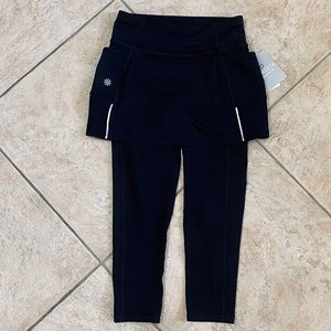 NWT Athleta 2 in 1 Capri, XXS